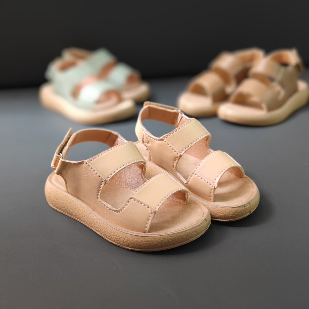 صندل بچگانه چرمی مدل هپی