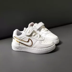 کفش اسپرت سفید بچگانه مدل نایک