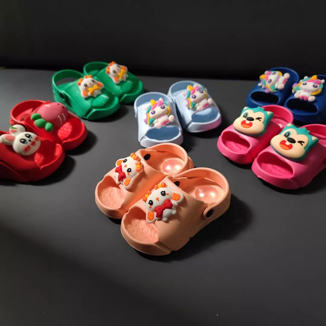 دمپایی بچگانه سوتی