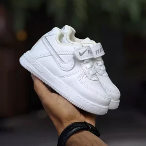 کفش اسپرت بچگانه نایک