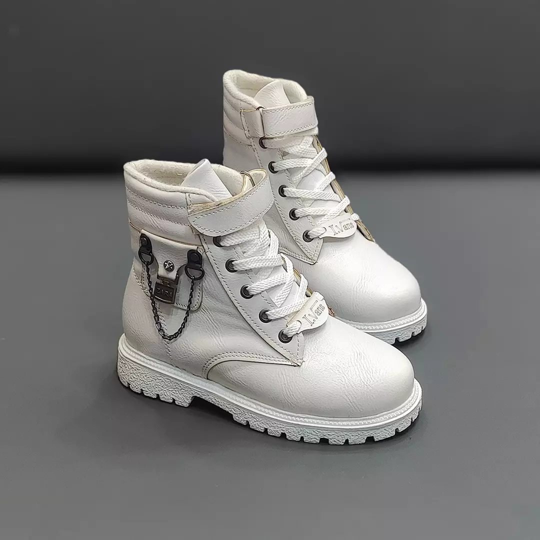 بوت بچگانه زنجیری