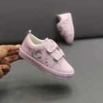 کفش بچگانه تک شاخ